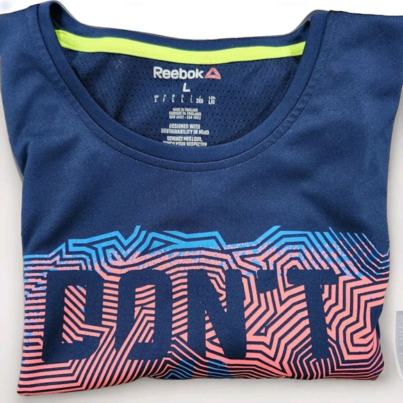 Reebok SpeedWick Mens Shirt Large Short Sleeves Front Graphic Logo Performance - Picture 2 of 8